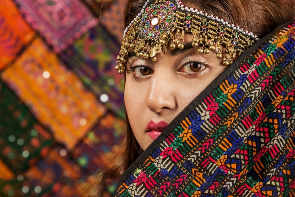 A Beginner’s Guide to Pakistani Embroidery, Tilla, Zardozi, Resham and Sequins