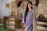 How to Match Handbags and Clutches With Traditional Pakistani Clothing